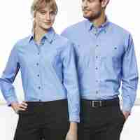 Men’s Wrinkle Free Chambray Long Sleeve Shirt