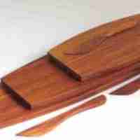 NZ Made Kauri Cheeseboard & Knife